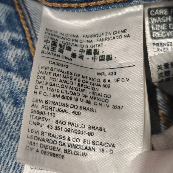 Levi's Premium Jeans Straight Leg Distressed Women's Size 24 Light Wash Cotton - Picture 9 of 10